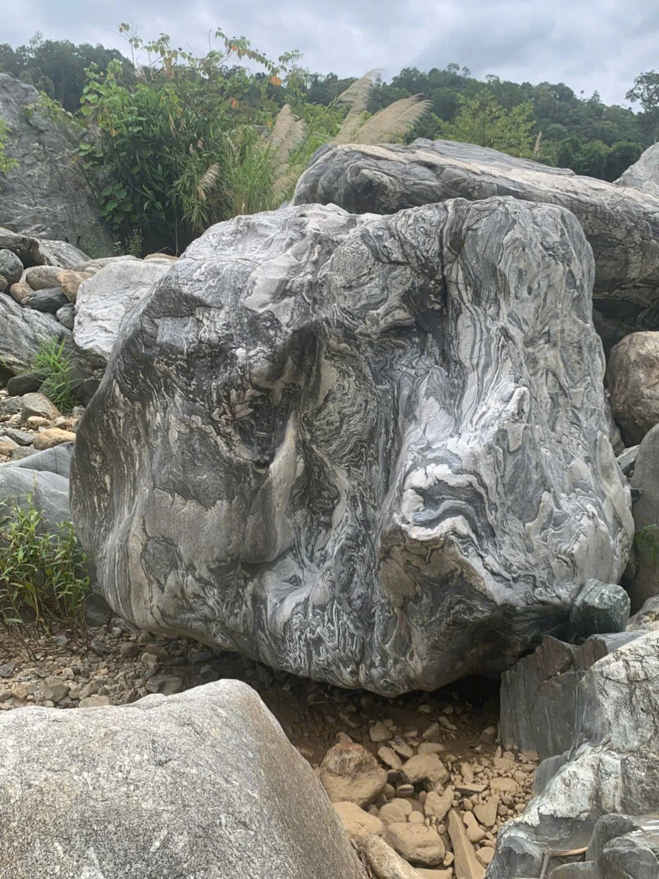 Đá tạo núi