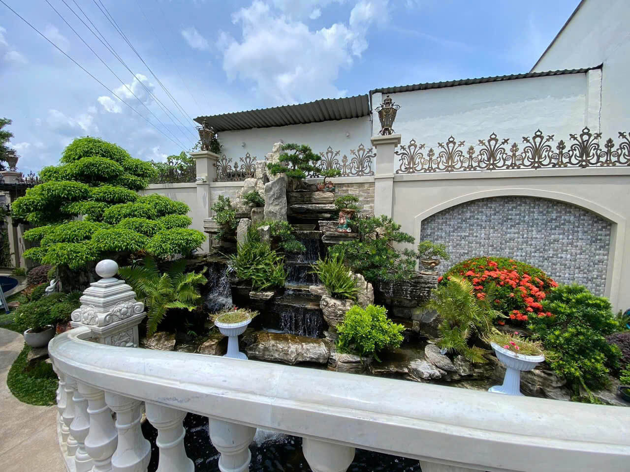 mẫu thiết kế sân vườn biệt thự đẹp