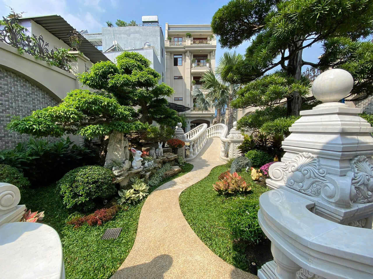 mẫu thiết kế sân vườn biệt thự đẹp