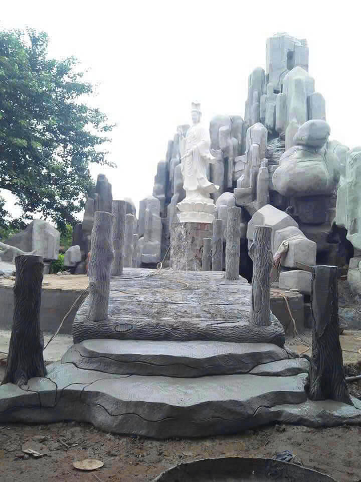 Thi công núi nhân tạo mini núi giả hồ nước