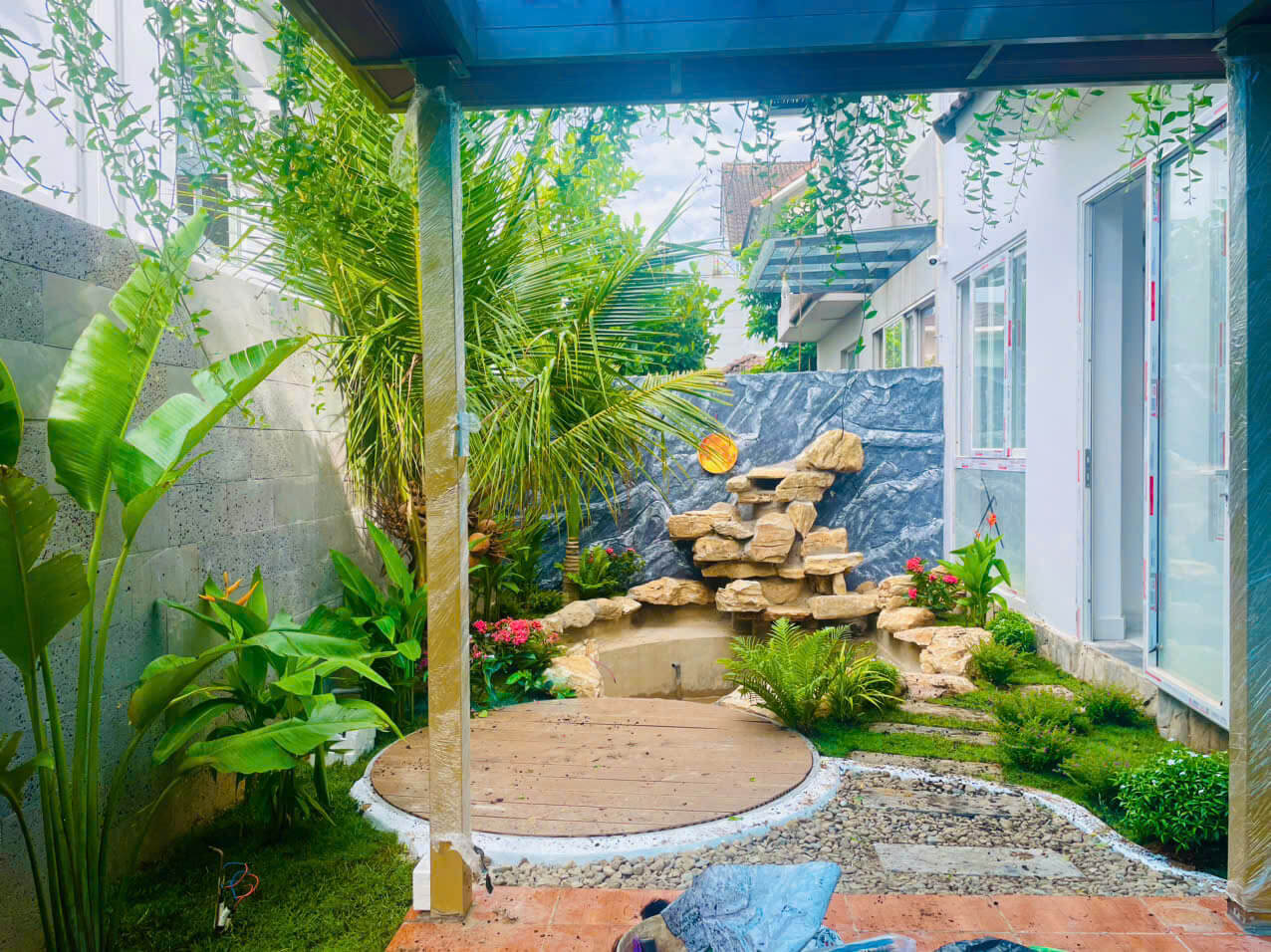 thi cong san vuon 11