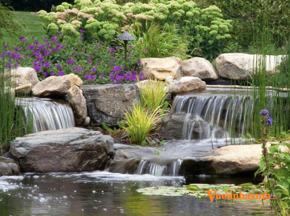 Mẫu suối nhân tạo đẹp mang lại cảm giác thư giãn, yên bình.